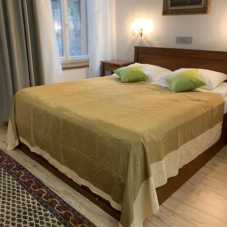 Nb Old Town Aparthotel