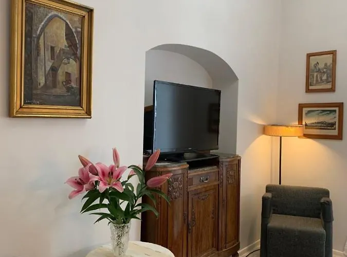 Nb Old Town Aparthotel 3*